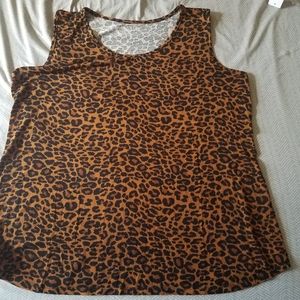 Leopard print sleeveless shirt